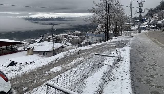 Aladağ’da Okullara Kar Tatili