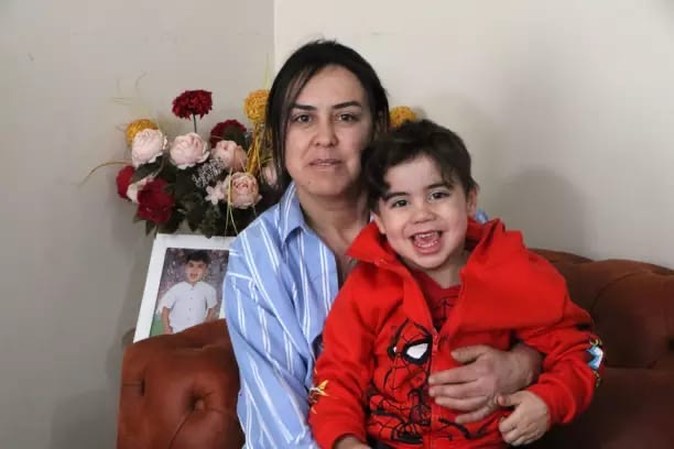 Sağlıkçı Anneden Oğluna Destek Çağrısı