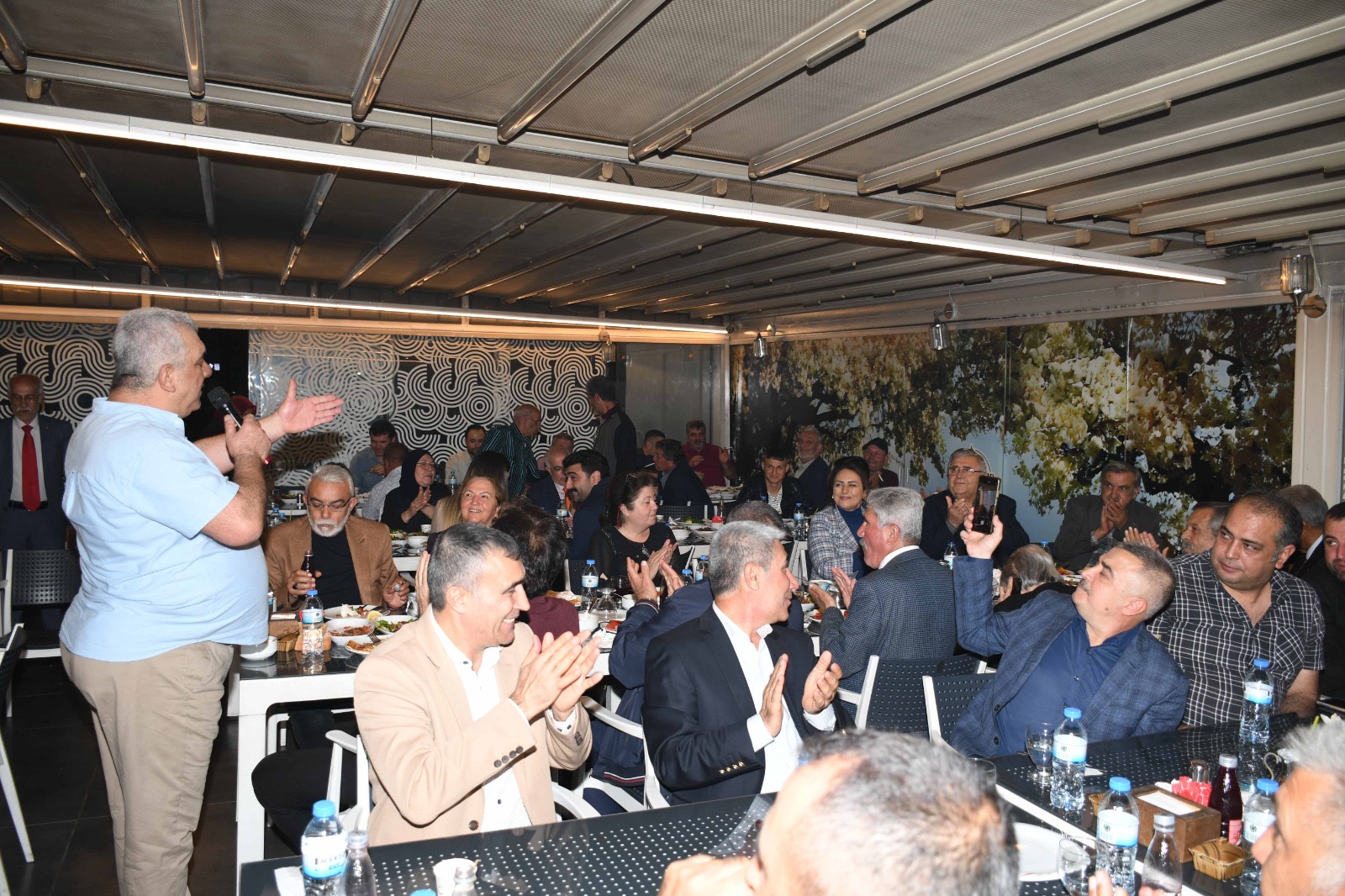 SÜLEYMAN DEMİREL KONFEDERASYONU ÜYELERİNDEN ANLAMLI VEFA BULUŞMASI