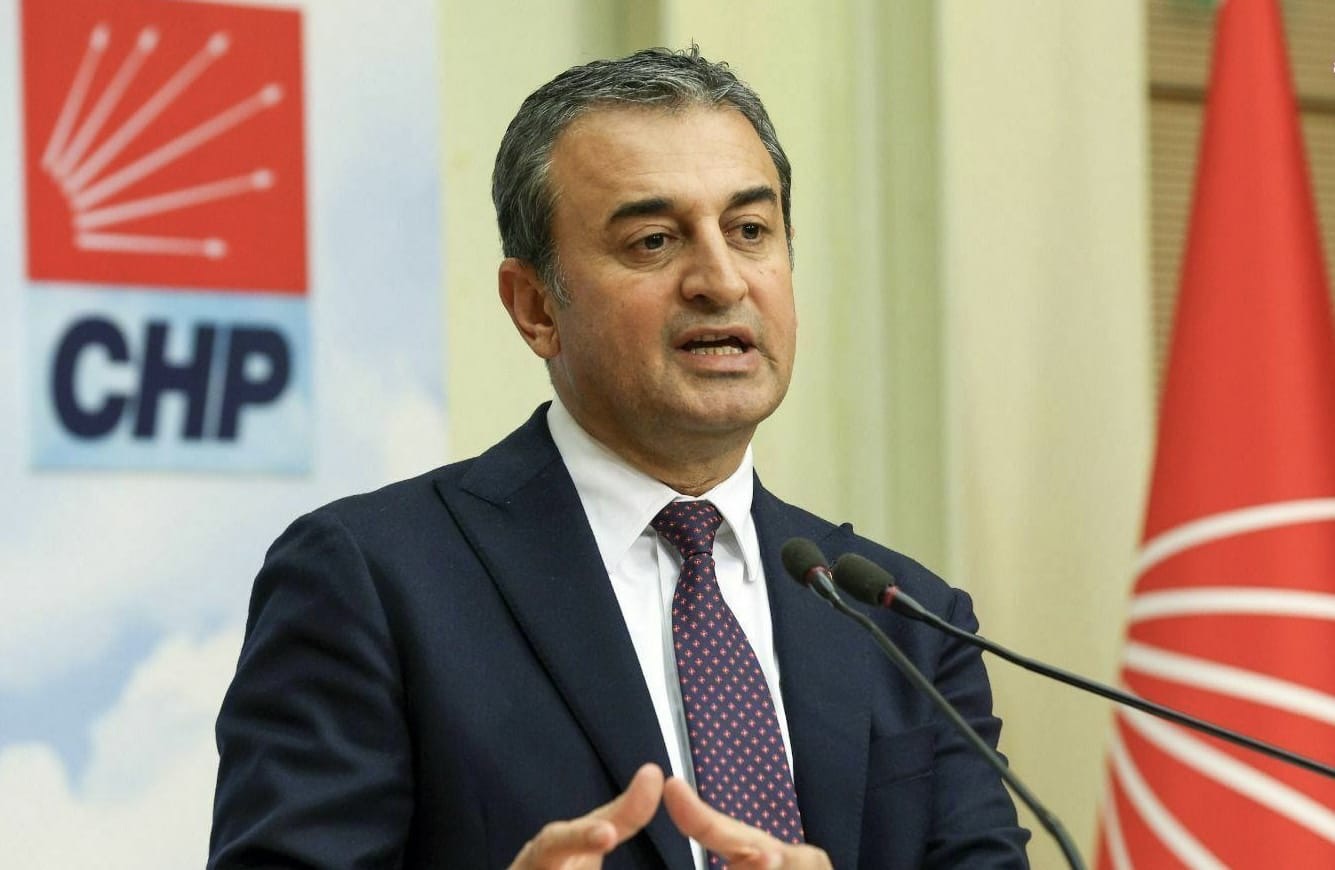 “Lütfü Savaş Kendini AKP’ye Pazarlıyor”