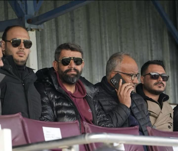 Sergen Şimşir takımını kutladı