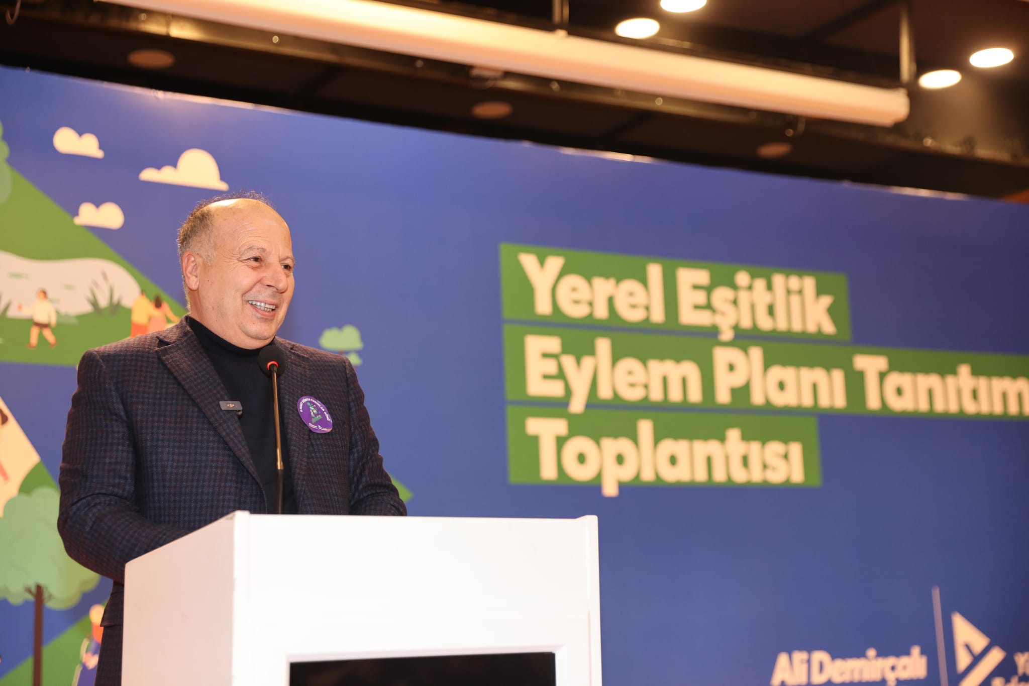 YÜREĞİR’İN EŞİTLİK YOL HARİTASI OLUŞTURULDU