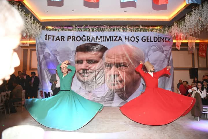 MHP SEYHAN DA İFTAR İZDİHAMI