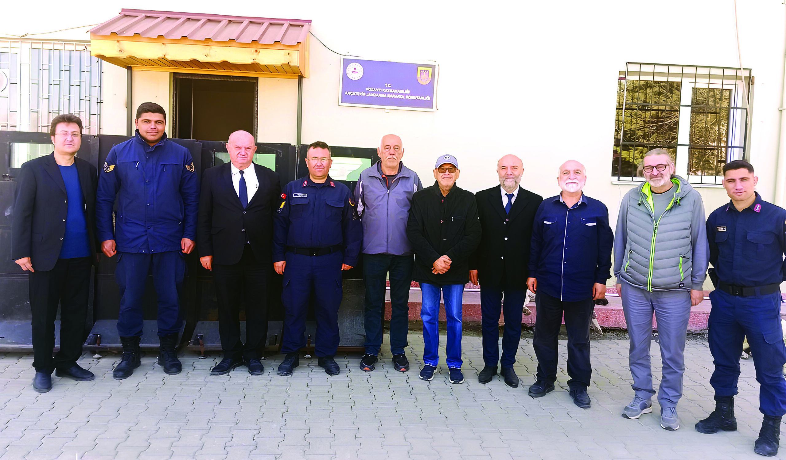 Jandarma Akçatekir’de  suçluya göz açtırmıyor!