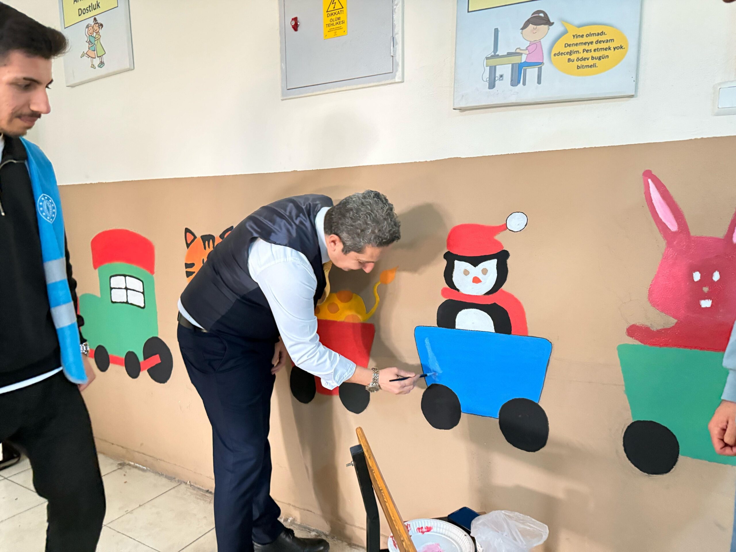 Çukurova Üniversitesinden “Bir Fırça Umut” Projesi