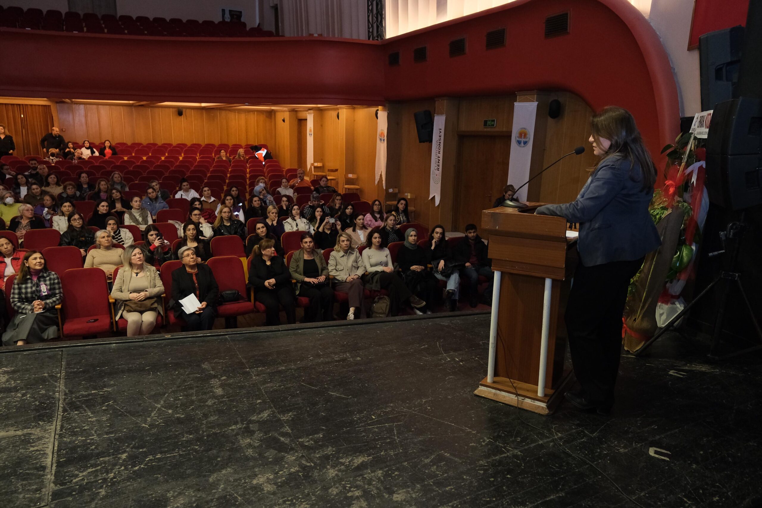 Mart Dünya Kadınlar Günü etkinlikleri Diren filminin gösterimi ile başladı