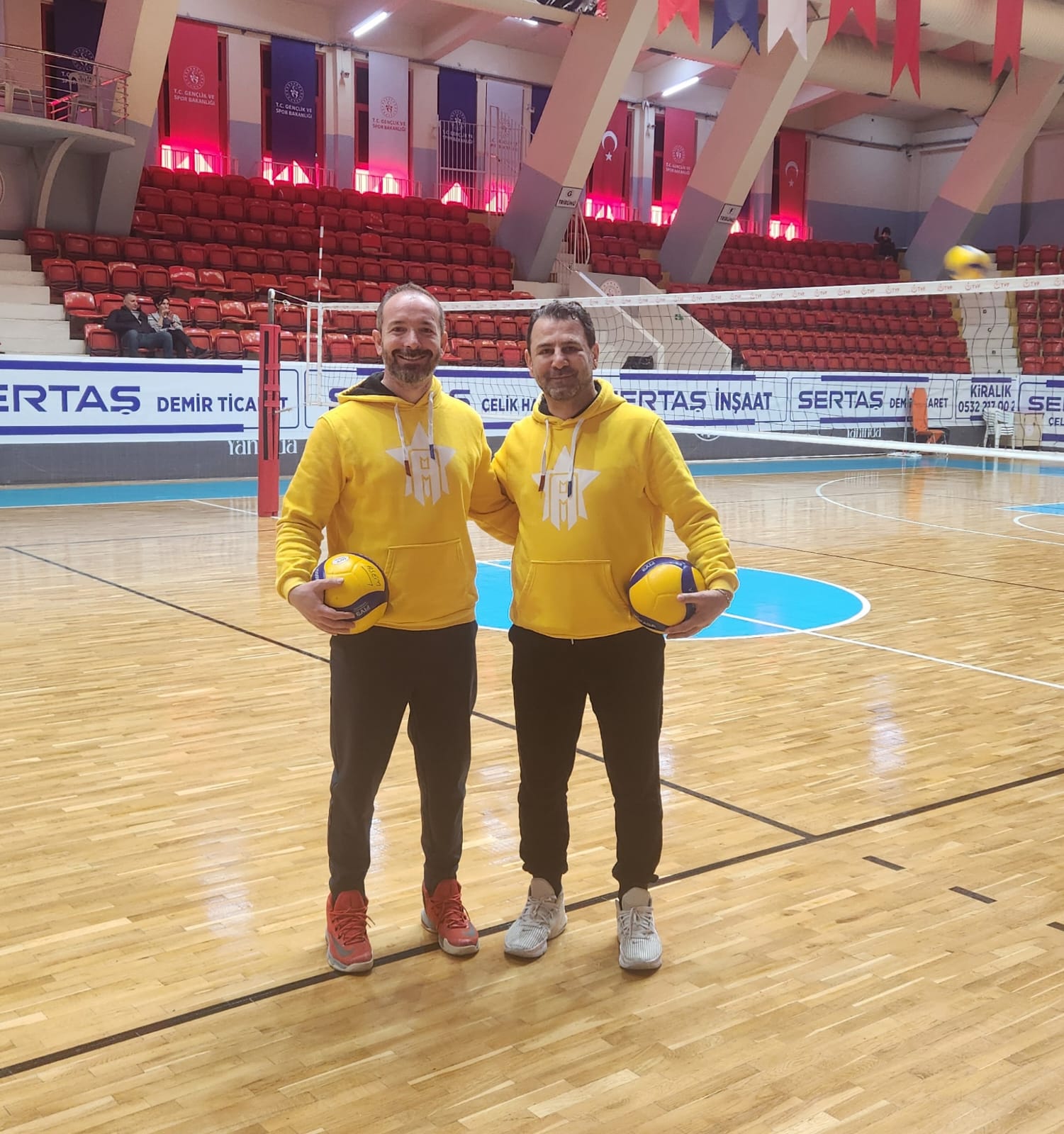 Adana Sporcu Eğitim Kulübü (ASEM) zirveye yürüyor!