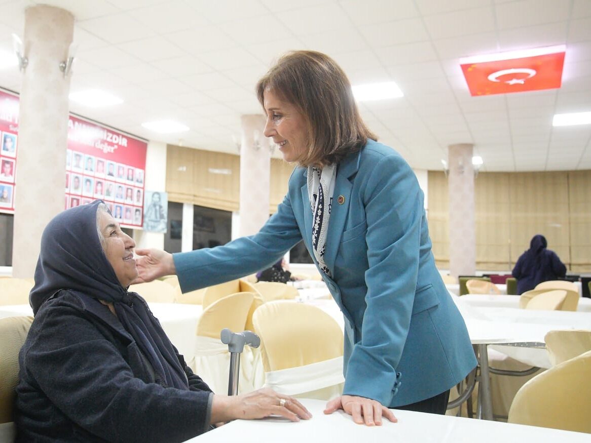 BAŞKAN TEKİN, ŞEHİT ASKER AİLELERİ İLE İFTARDA BULUŞTU