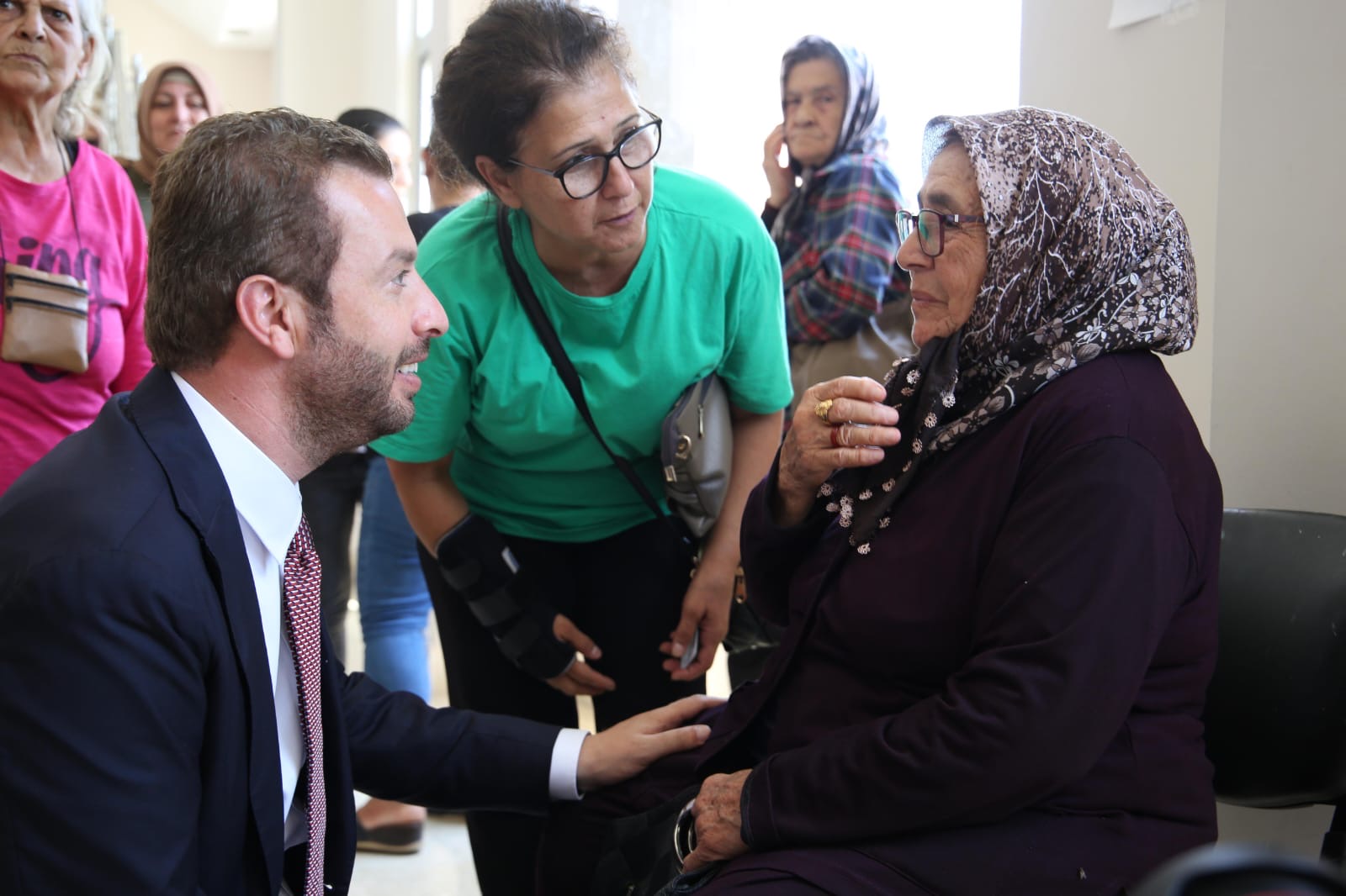 Ceyhan’da Emeklilere Destek Sürüyor: Bin Emekliye Bayram İkramiyesi Ödendi