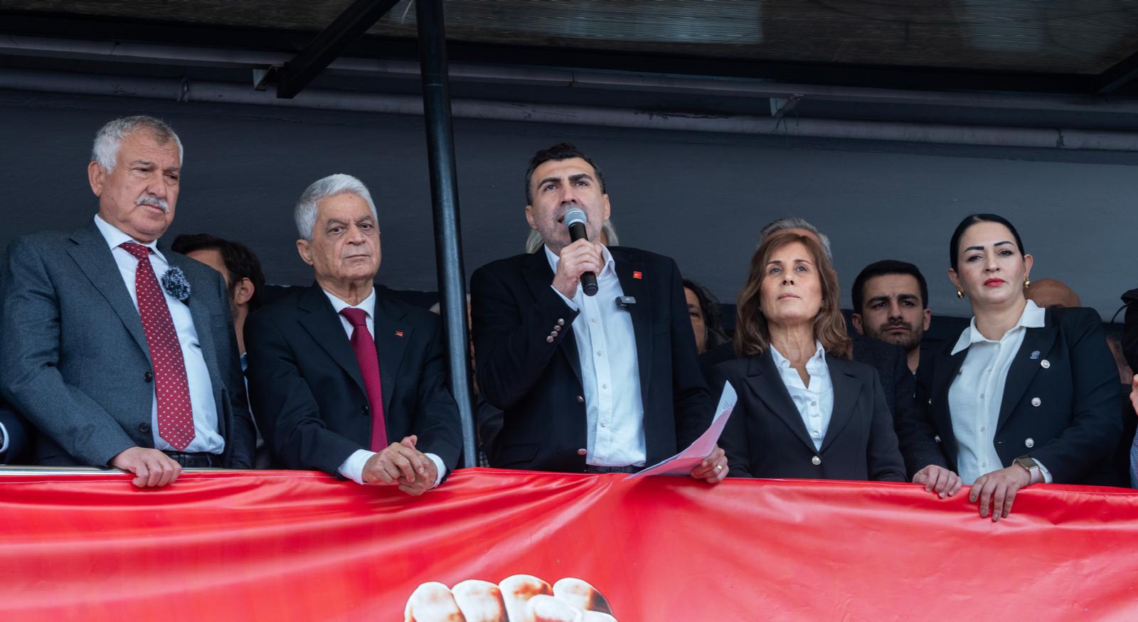 “YAPILANLAR SİYASİ BİR DARBEDİR” BAŞKAN ANIL TANBUROĞLU: “HEDEF ALINAN SADECE CHP DEĞİLDİR.”