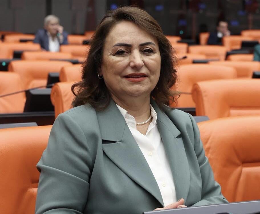 “Çiftçinin suyu yok, üreticinin yolu yok!”