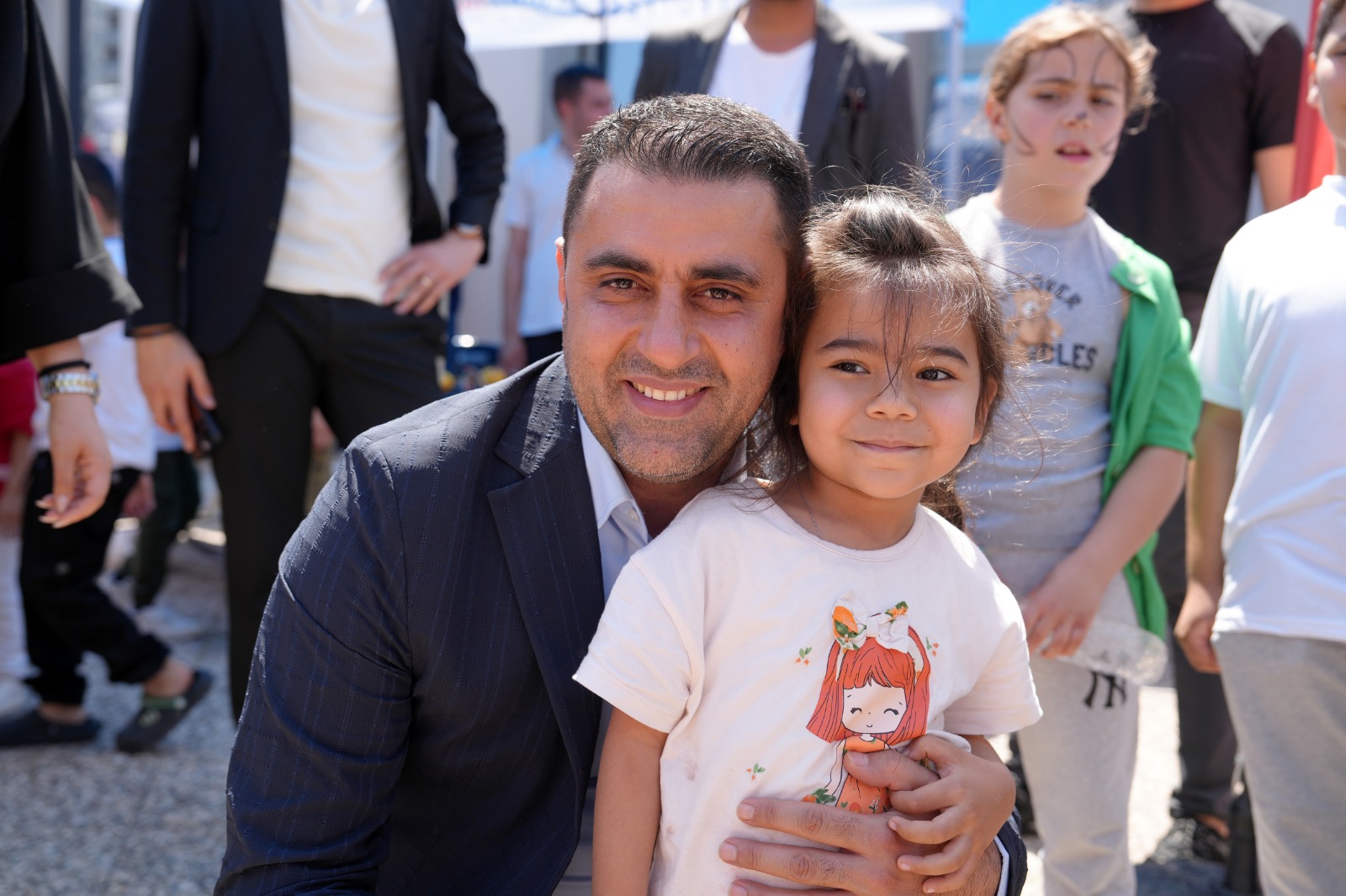 “EN BÜYÜK YATIRIMI ÇOCUKLARIMIZA YAPIYORUZ”