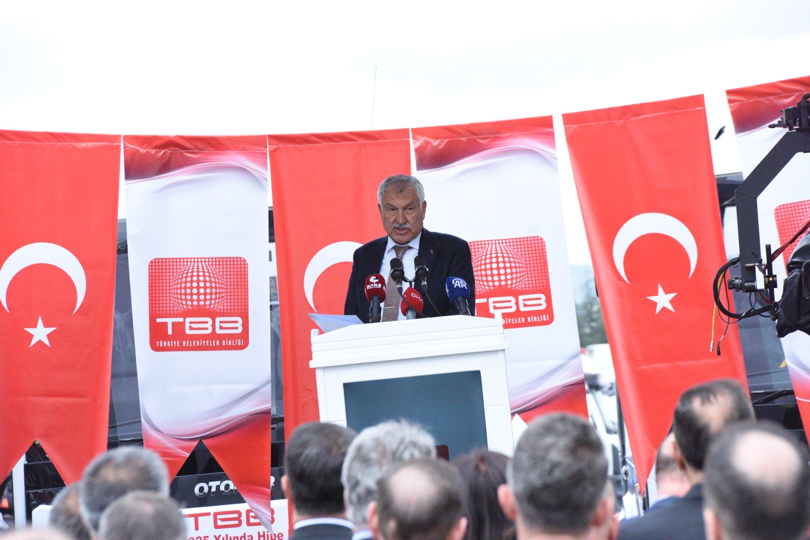 TBB HİZMETLERİNE DEVAM EDİYOR KARALAR: “TBB TAMAMEN EŞİTLİKÇİ VE DEMOKRATİK BİR ANLAYIŞLA ÇALIŞMAKTADIR” KARALAR: “HER ZAMAN BELEDİYELERİMİZİN YANINDAYIZ”