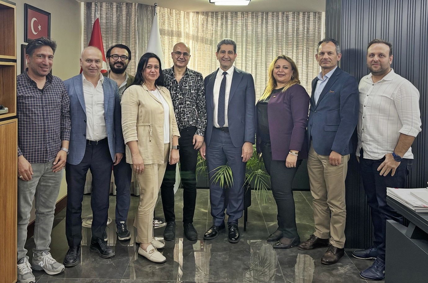 Dr. Halis Bayrak Güven Tazeledi