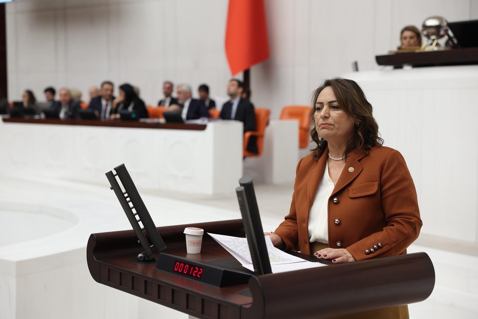 “Fosil yakıt ve kömür kullanılırken hangi karbon salınımından bahsediliyor?”