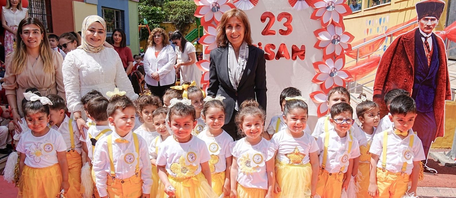 Başkan Tekin: Çocukların sesi, sözü ve gülüşü bu ülkenin en güçlü teminatıdır