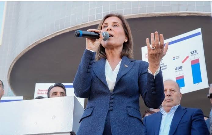 CHP’li Kadın Başkanlar Ayağa Kalktı