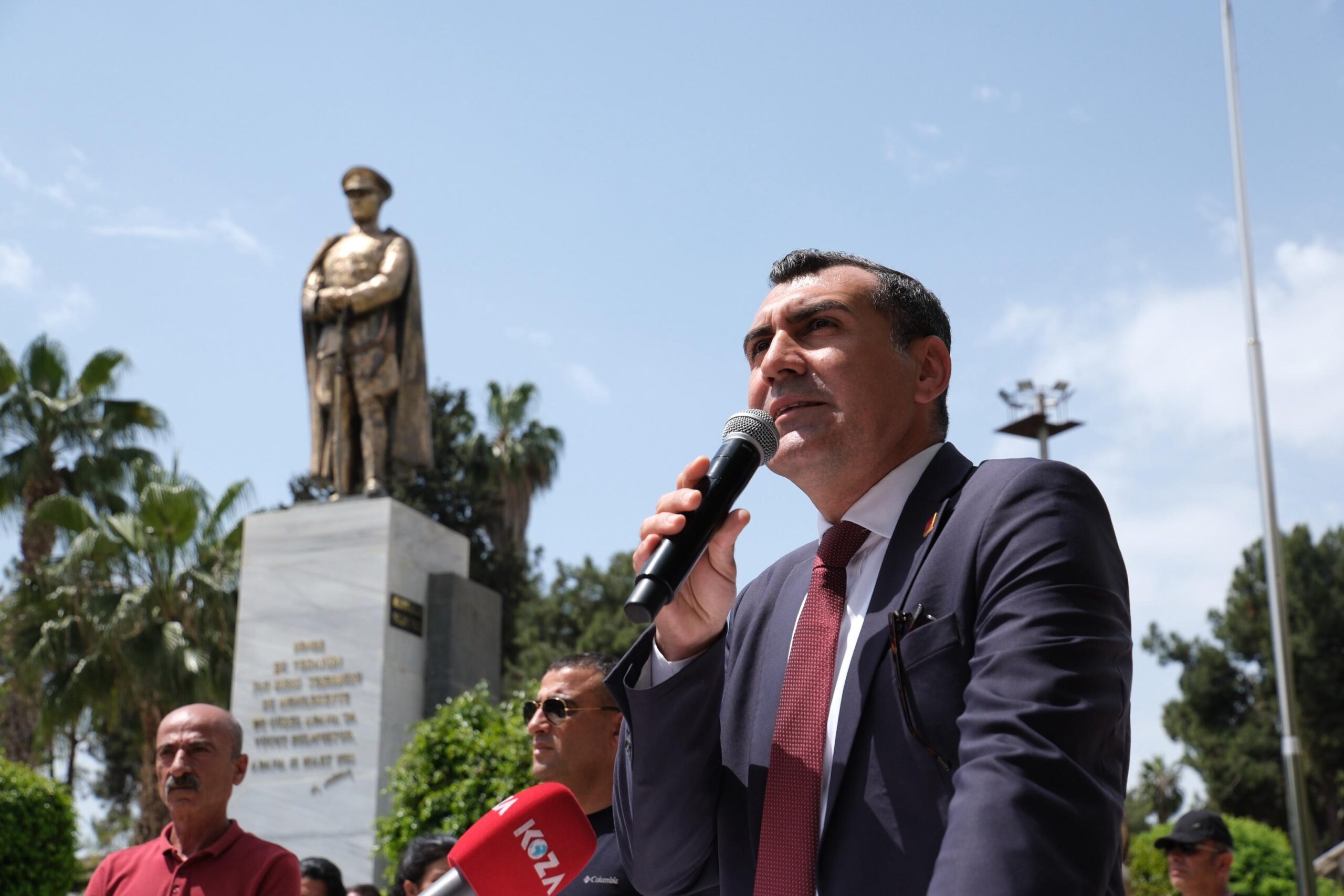 Başkan Tanburoğlu: “Ne acıdır ki 23 Nisan’ı buruk bir şekilde kutluyoruz.”