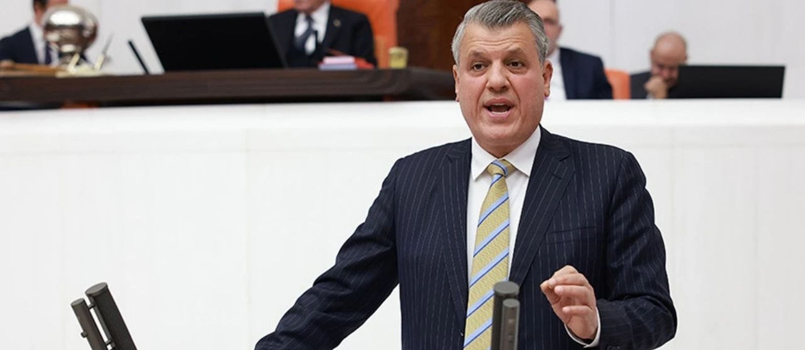 “Bakan Bey Aklımızla Alay Ediyor”