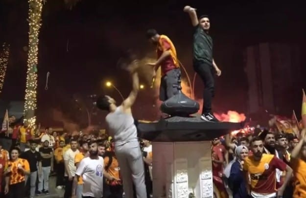 Şampiyonluk Kutlamasında Olaylar Çıktı