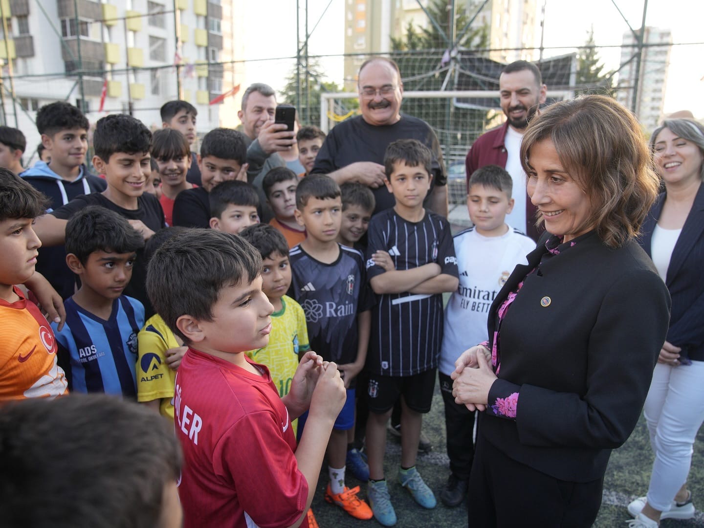 “EVLATLARIMIZIN HER ZAMAN YANINDAYIZ”