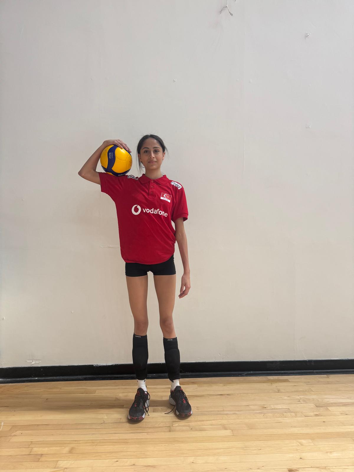 İrem Kürklü Adana’nın Gururu Oldu