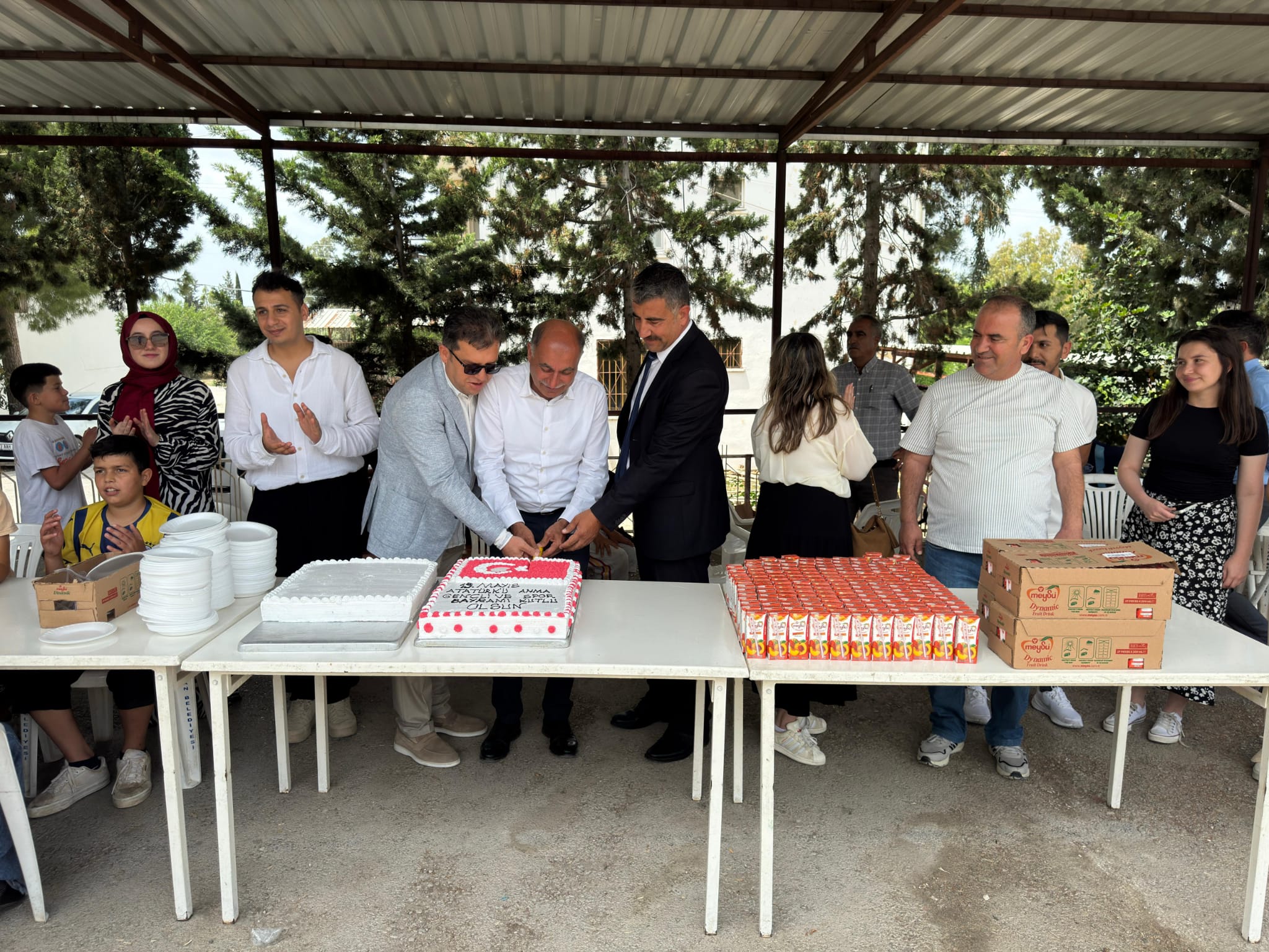 Yumurtalık Belediyesi, öğrencileri unutmadı