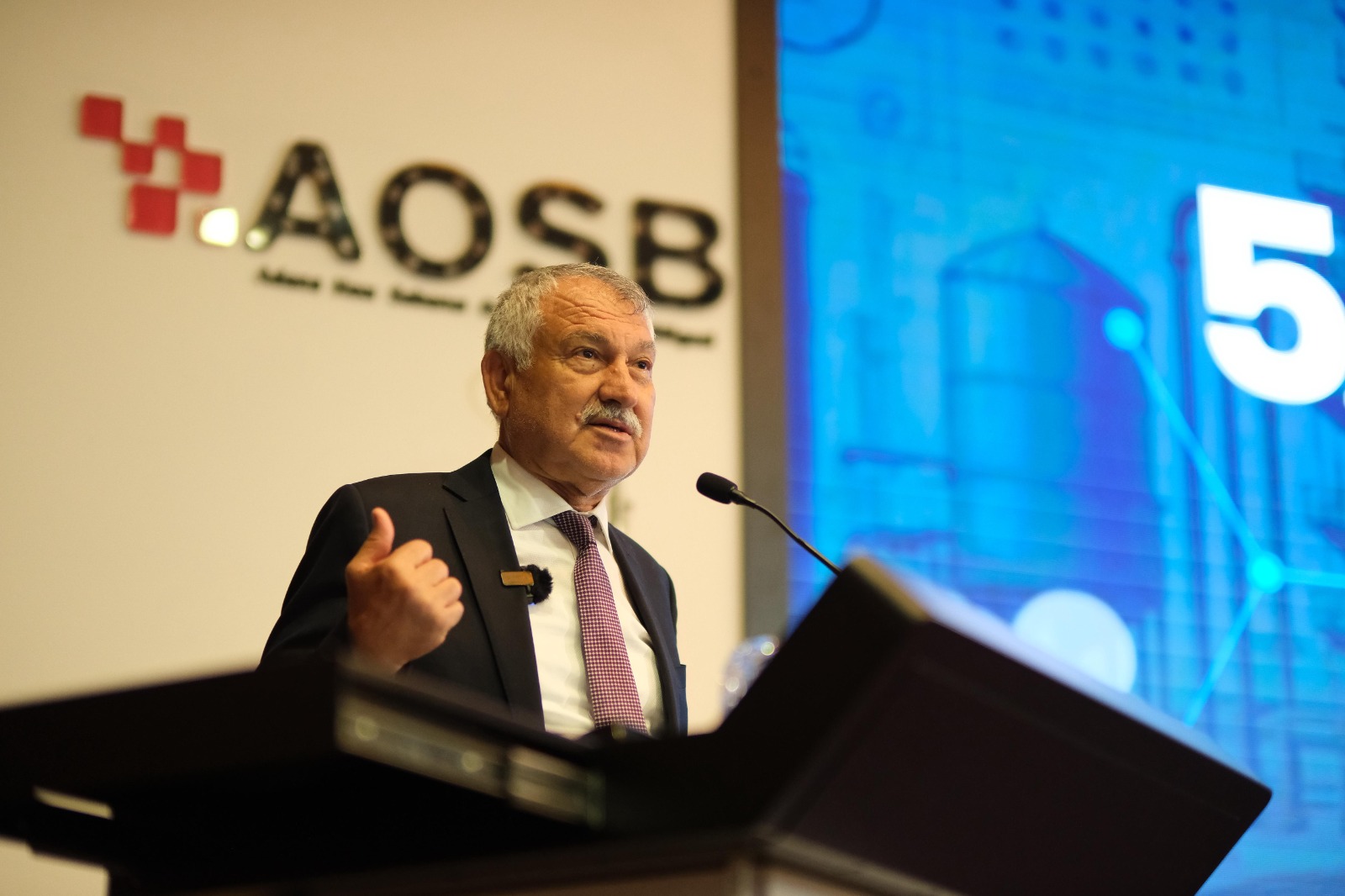 Zeydan Karalar, AOSB’de sanayicilere hitap etti