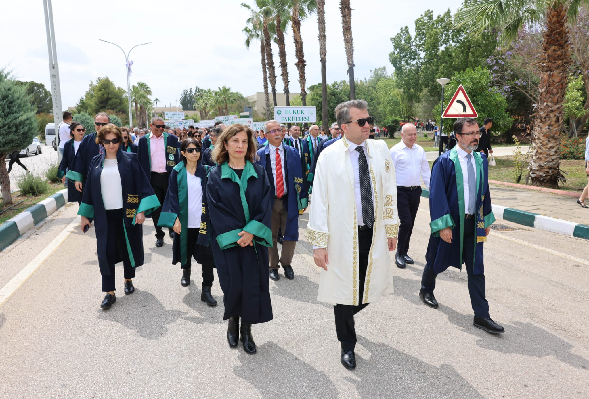 Çukurova Üniversitesi ÜNİFEST Büyük Coşkuyla Başladı