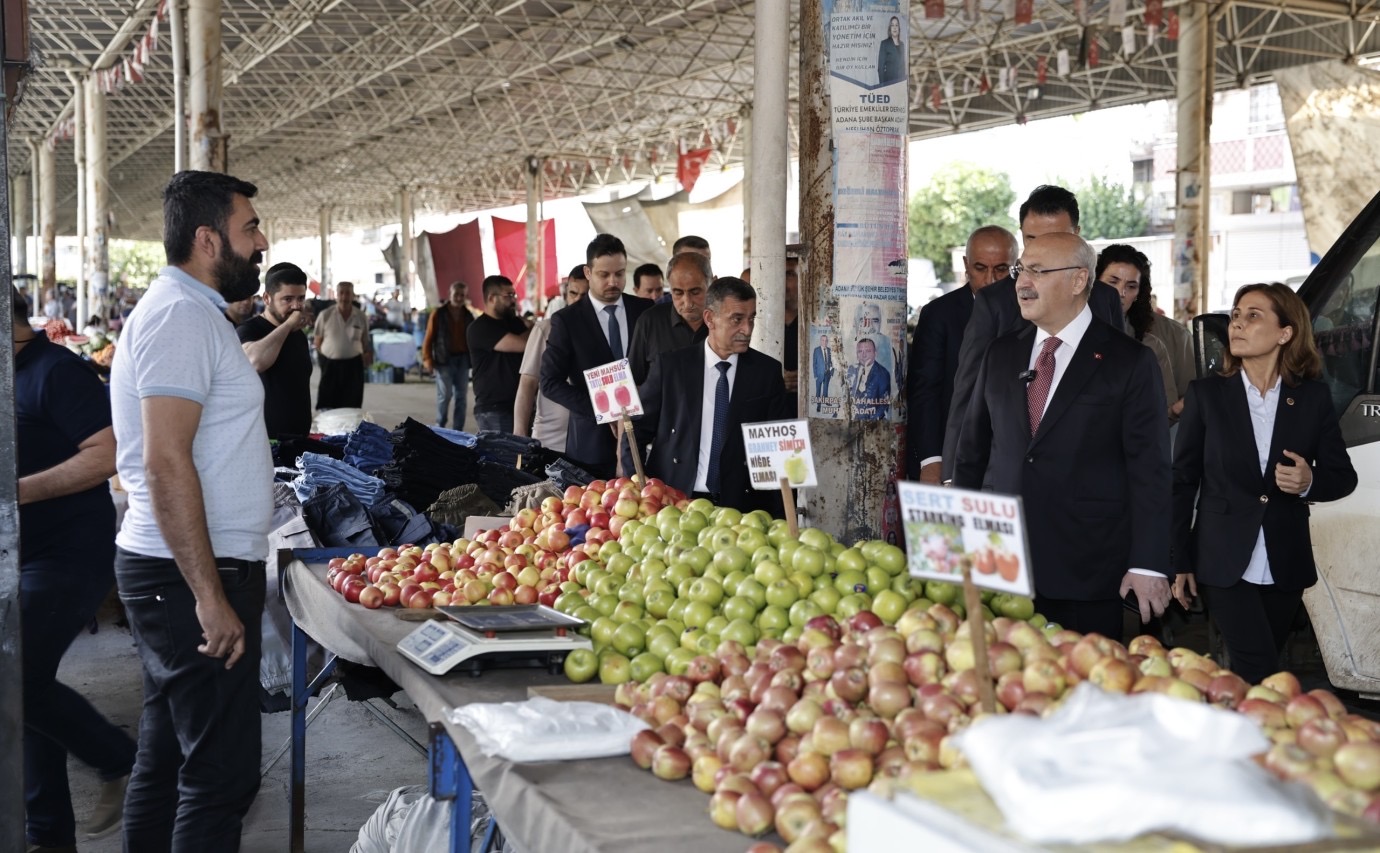 Vali ve Başkan Semt Pazarında…