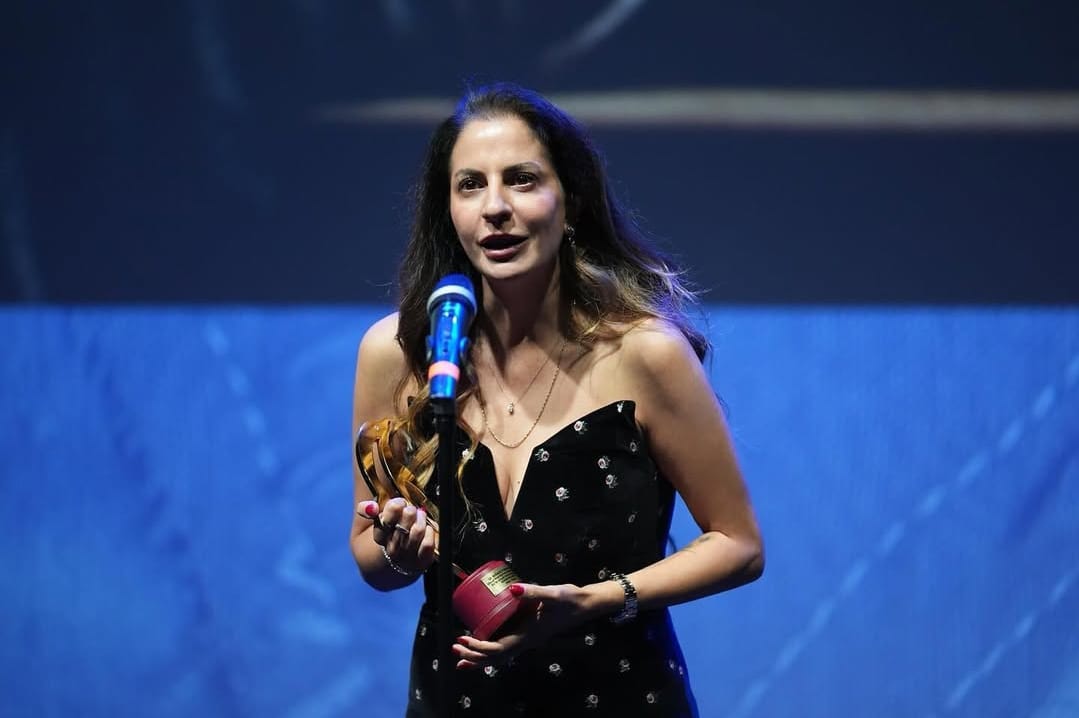 Adanalı sanatçı Yılmaz ÖDÜLE DOYMUYOR!