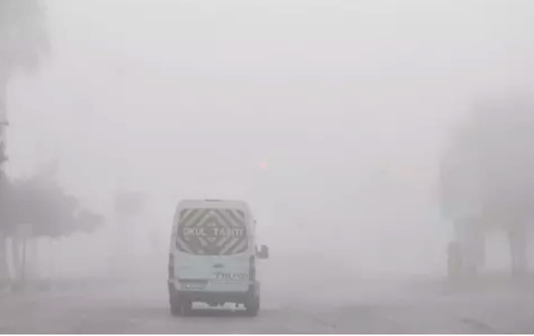 Adana’da Sabah Sis Etkili Oldu