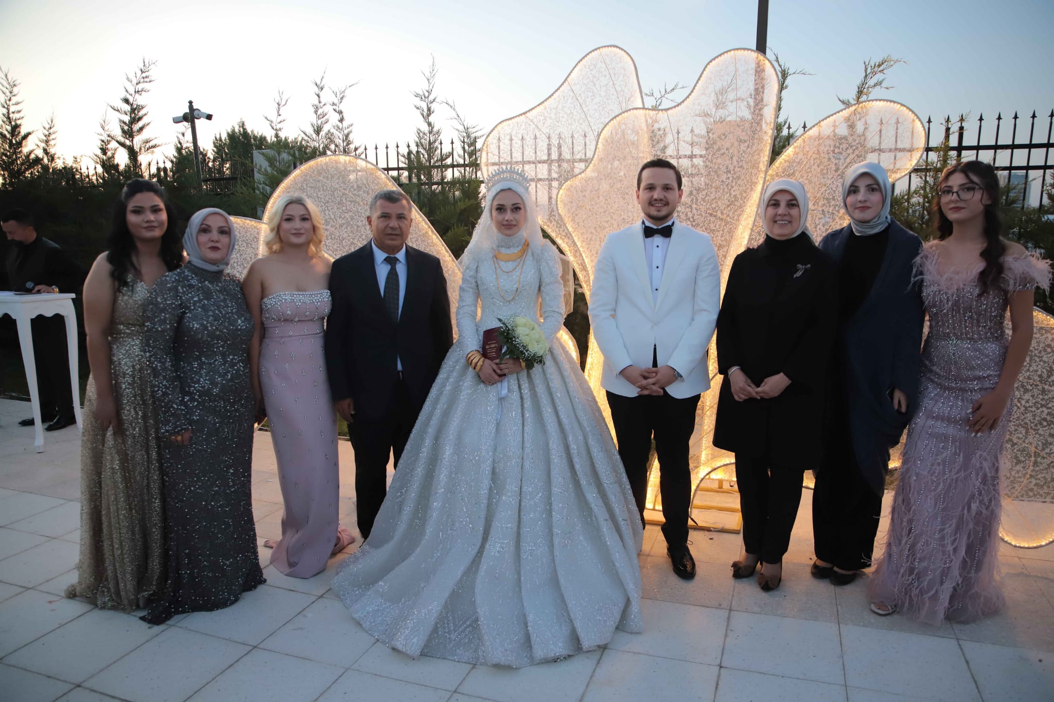 TANRIÖVER VE ŞAHİN AİLELERİNİN MUTLU GÜNÜNE PROTOKOL DAMGA VURDU