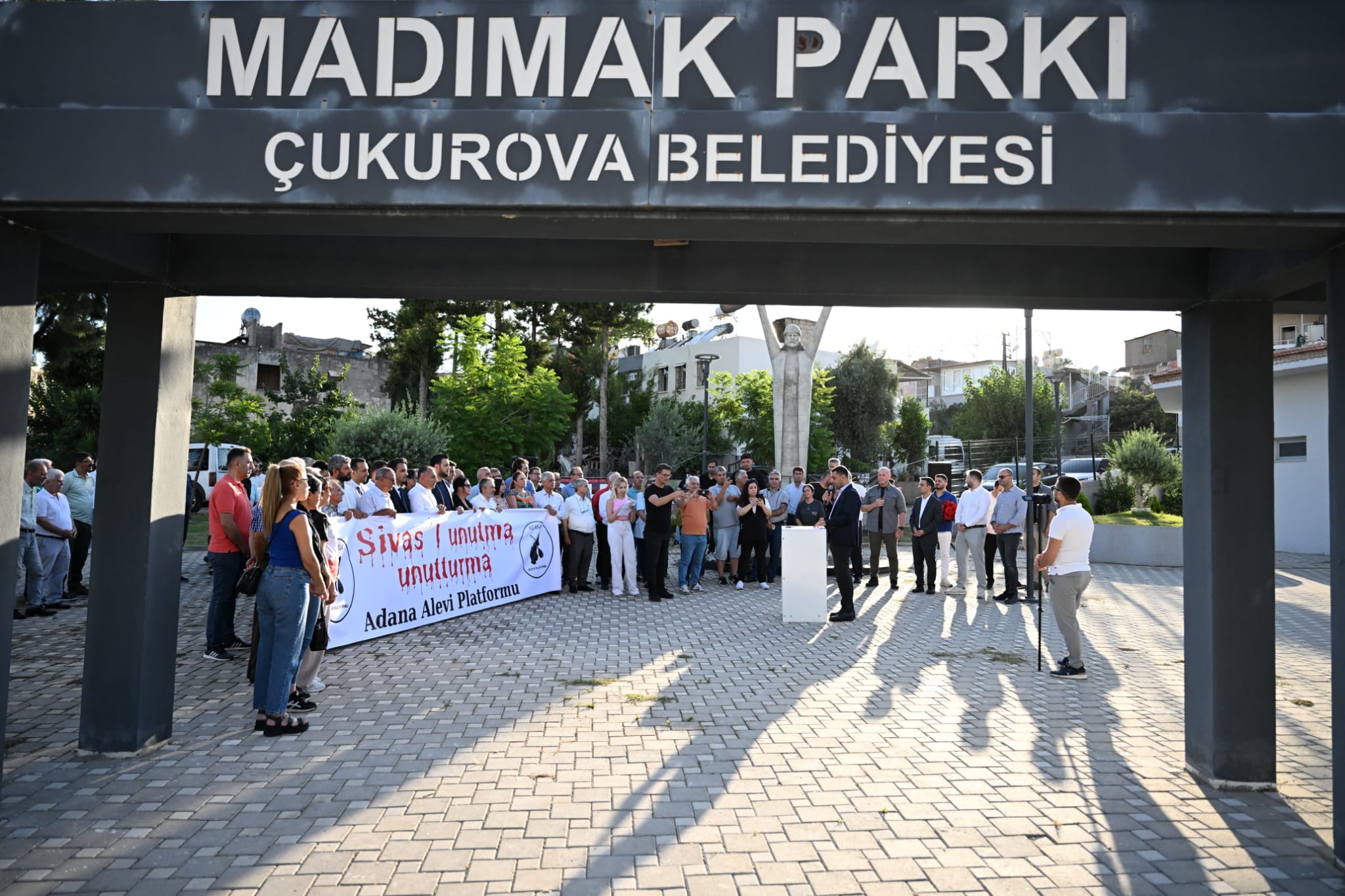 MADIMAK KATLİAMI 32. YILINDA MADIMAK PARKI’NDA ANILDI