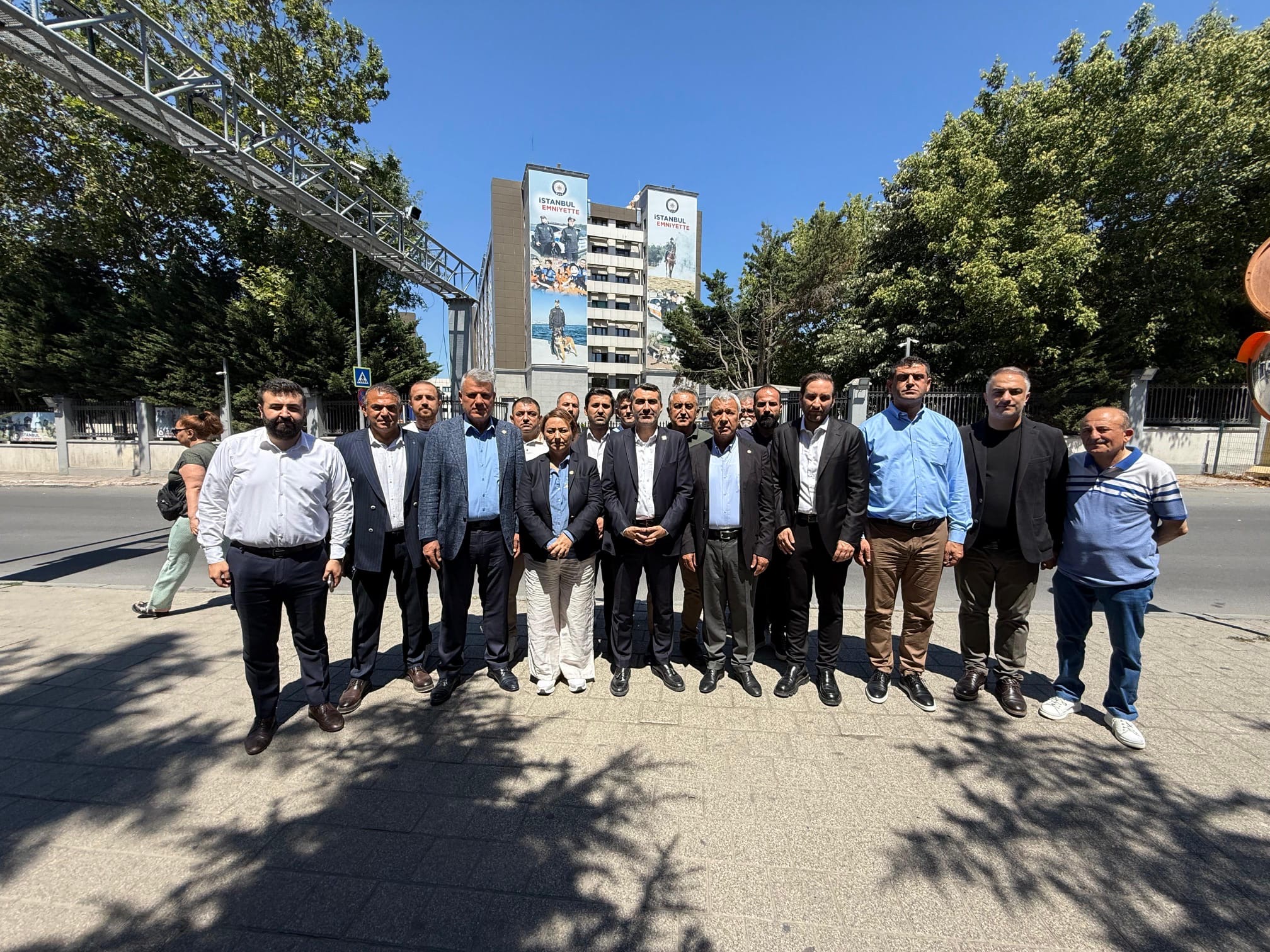 Zeydan Karalar’ı asla yalnız bırakmayacağız