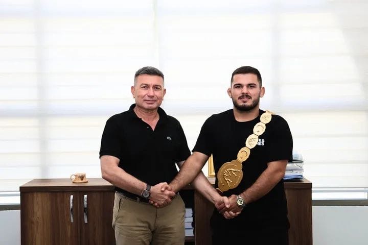 Başpehlivan Mehmet Çelebi’den Karaisalı Belediyesi’ne Ziyaret