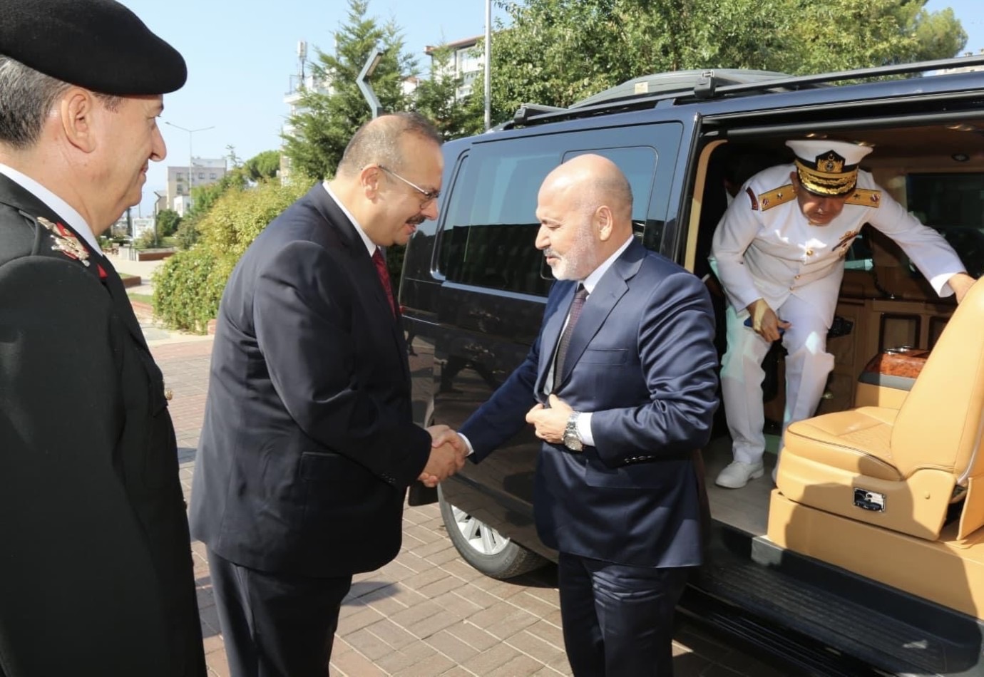 Sağlam, Hangi Vali’yi Tebrik Etti!