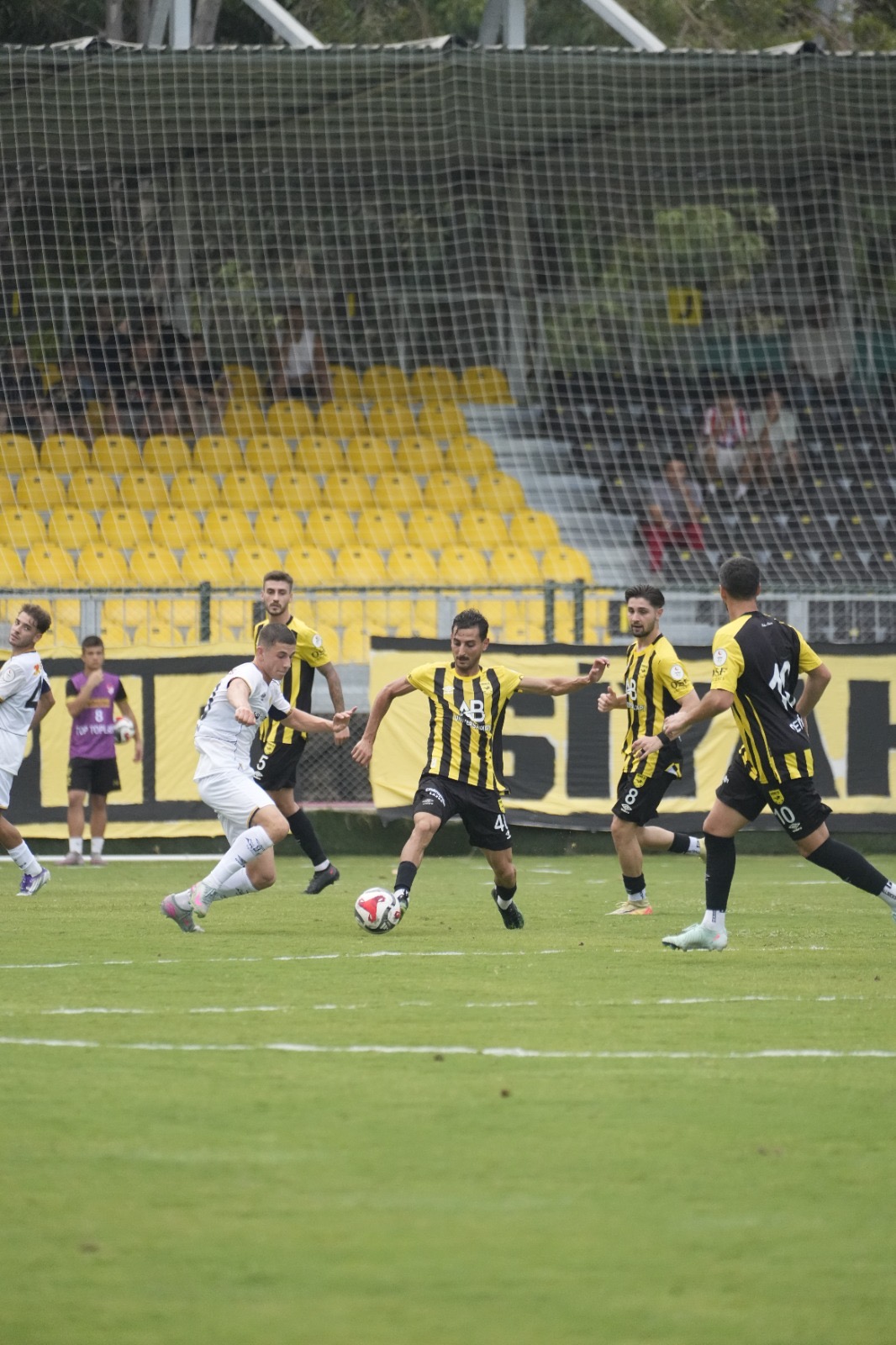 Ahmet Budan takımını kutladı