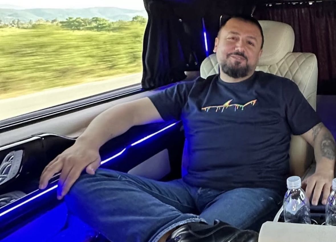 Av. Erdem Eser İntihar Etti!