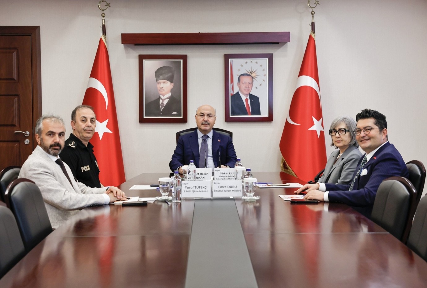 Kafe-Kütüphaneler Kapatılıyor mu!