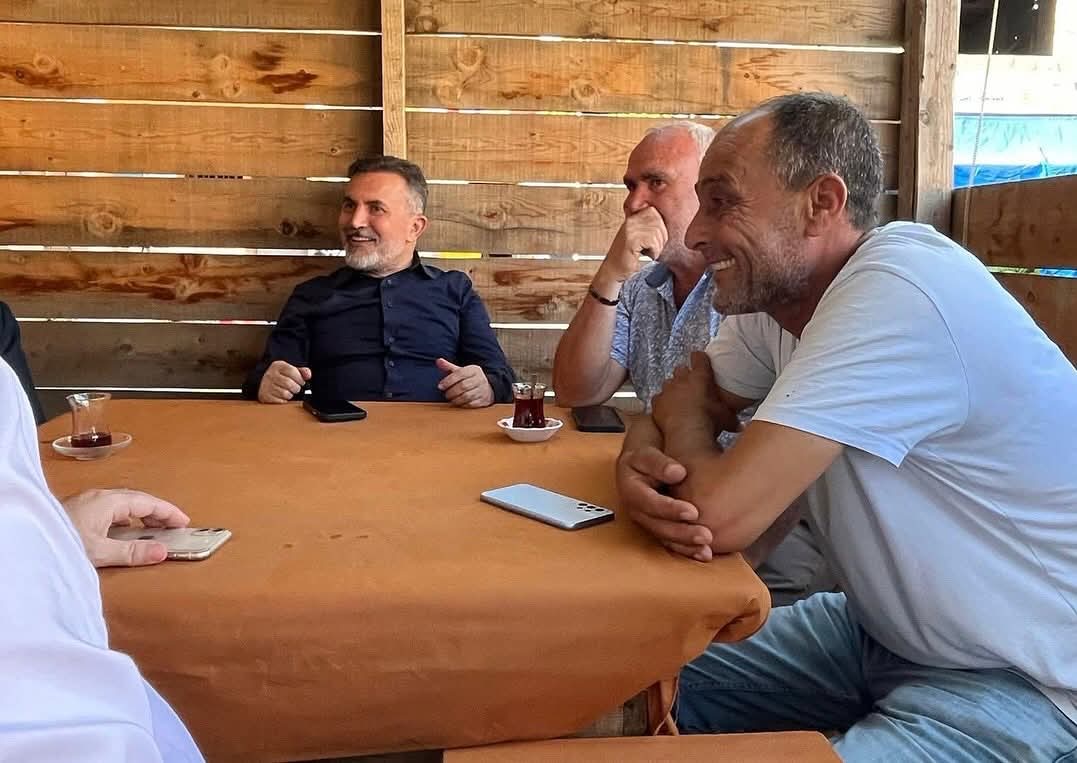 AK Parti İl Başkanı Tamer Dağlı Feke’de Vatandaşlarla Buluştu