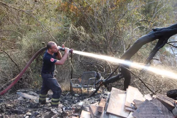 Yangın Adana’nın Göbeğine Kadar Geldi