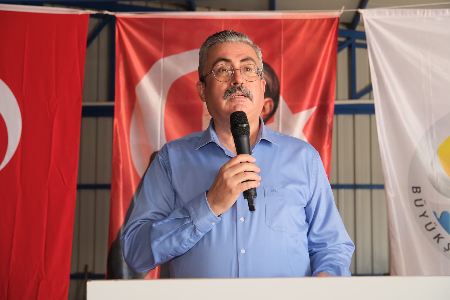 Karataş balıkçısına malzeme desteği