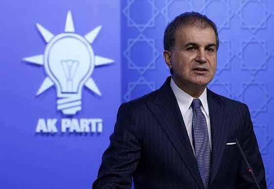 “Özgür Özel Hezeyan İçerisinde”