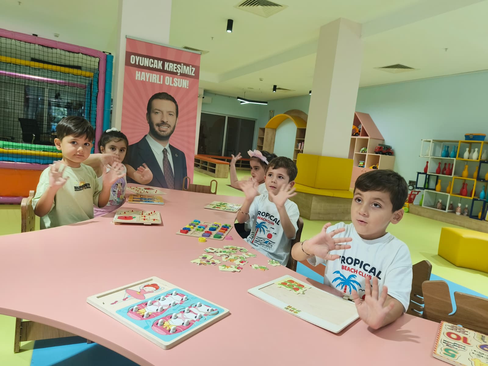 Ceyhan’da Çocuklar Hem Eğleniyor Hem Öğreniyor