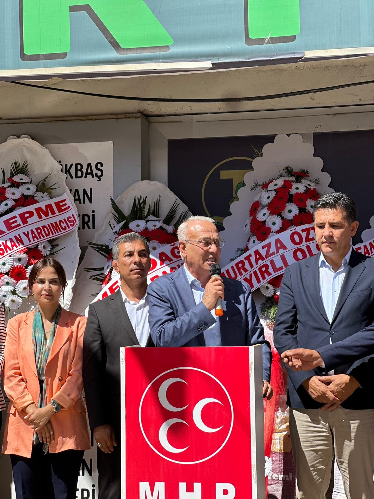 MHP’den Tufanbeyli’de muhteşem açılış!