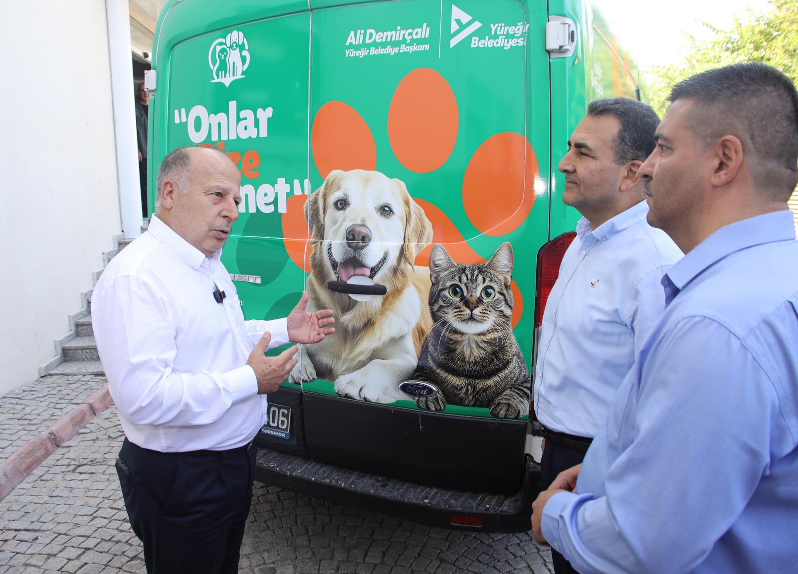 BAŞKAN DEMİRÇALI: “HAYVANI SEVMEYEN İNSANI DA SEVMEZ”