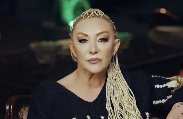 Şarkıcı Güllü Hayatını Kaybetti