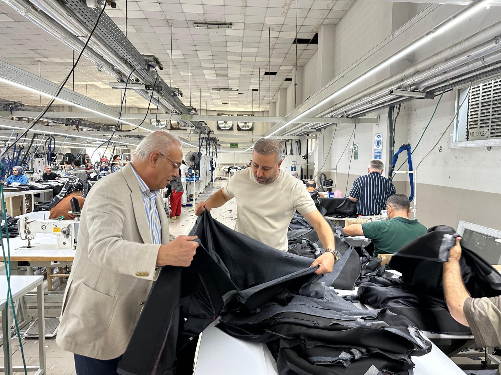 “Üreticilerimizin ve işletmelerimizin yanındayız”