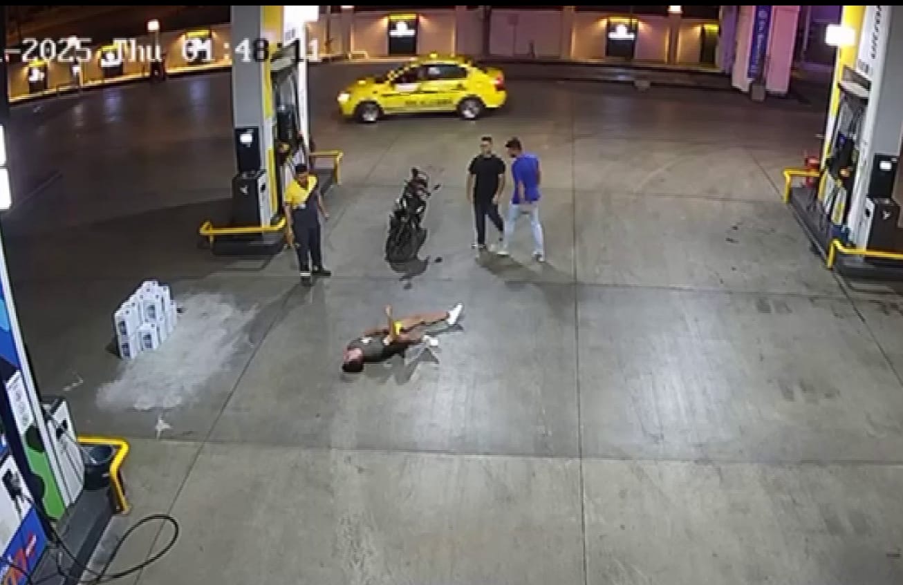 Adana’da Akaryakıt İstasyonunda Tek Yumruk Dehşeti: 24 Yaşındaki Genç Beyin Kanaması Geçirdi